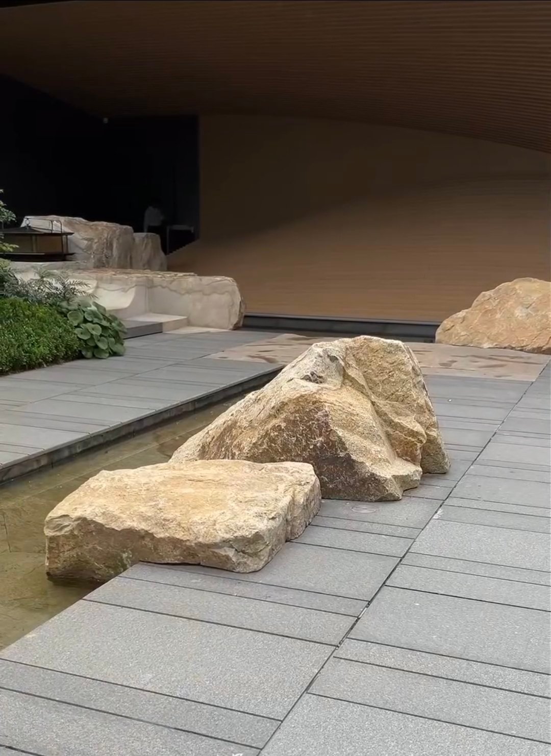 Premium Boulder Rocks for Landscaping in the UAE
