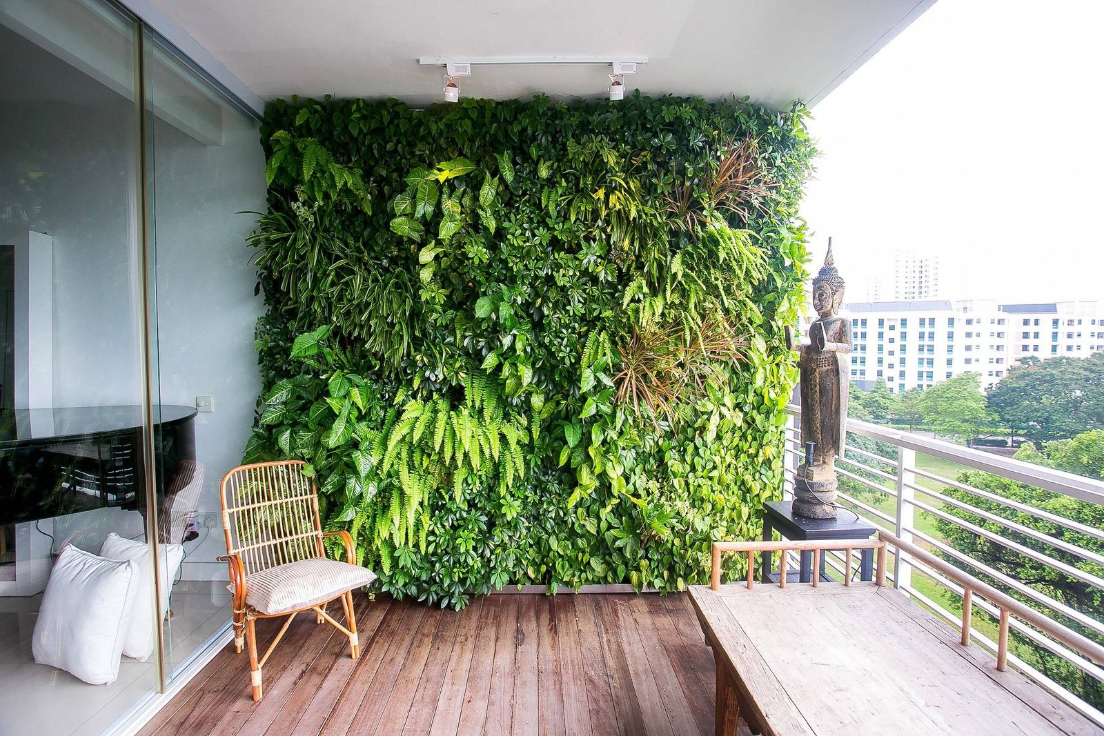 sampan-place-vertical-green-img_4e9143320b9f80fe_14-2883-1-504d529